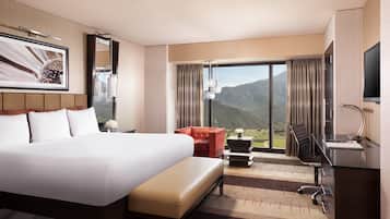 In-room safe, desk, laptop workspace, iron/ironing board