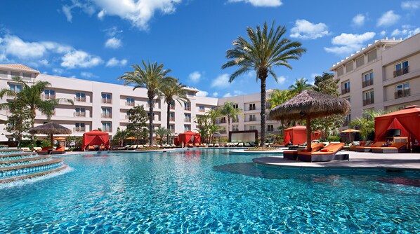 Outdoor pool, pool cabanas (surcharge), pool loungers