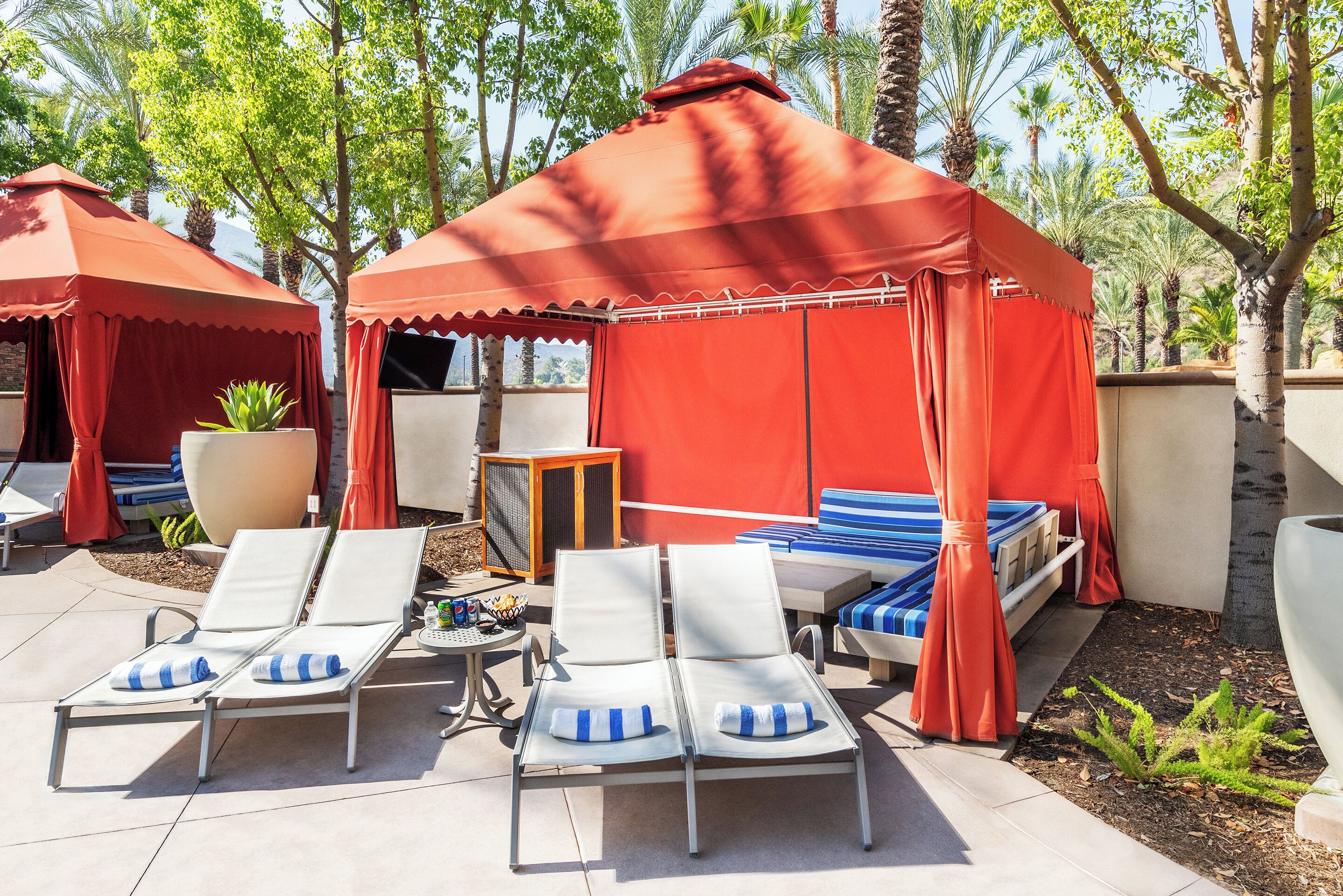 Outdoor pool, cabanas (surcharge), sun loungers