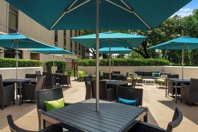 Hampton Inn & Suites Lake Mary At Colonial Townpark