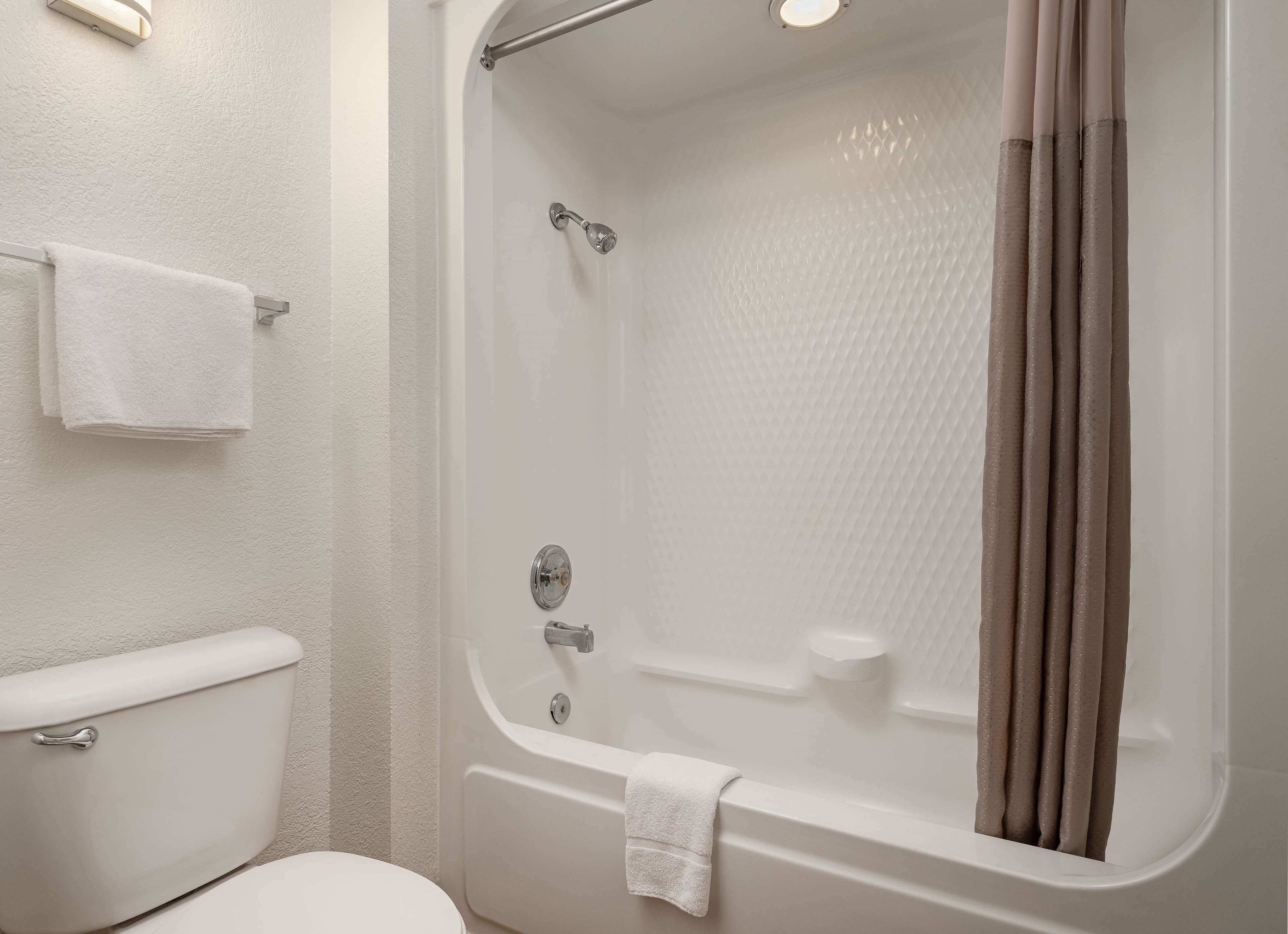 Foto - Motel 6-Buena Park, CA - Knotts Berry Farm - Disneyland