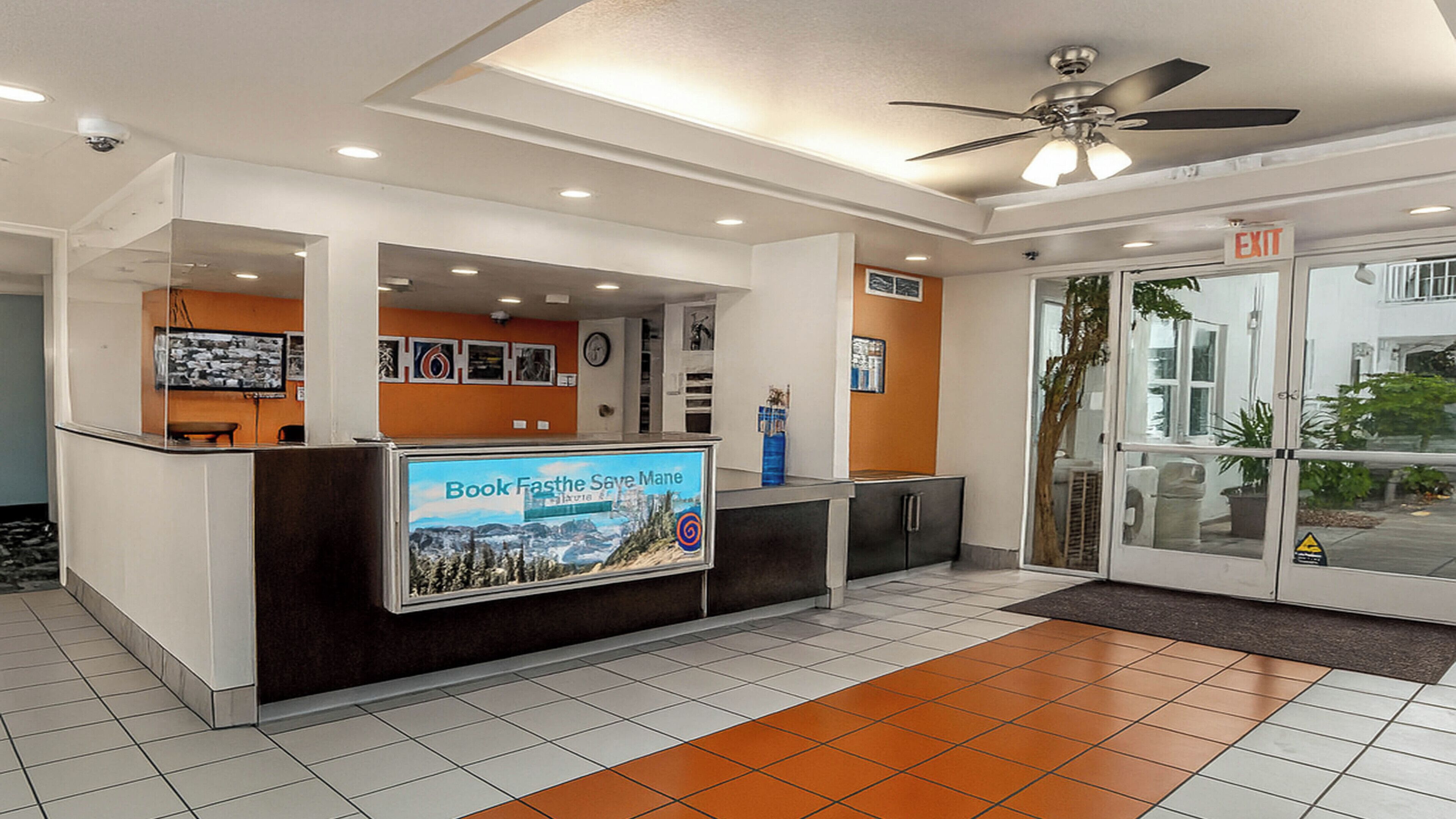 Photo - Motel 6-San Diego, CA - Downtown