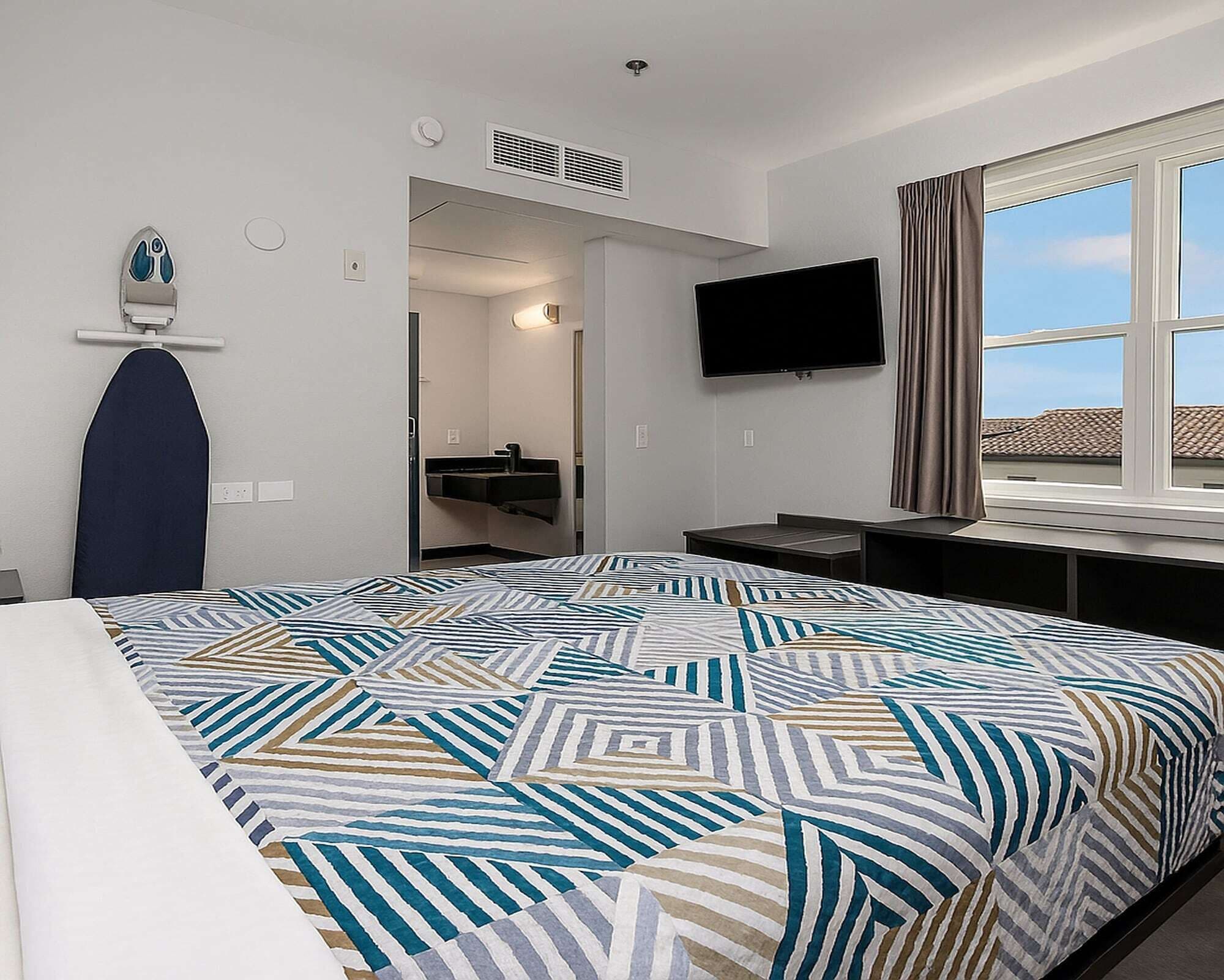 Photo - Motel 6-San Diego, CA - Downtown