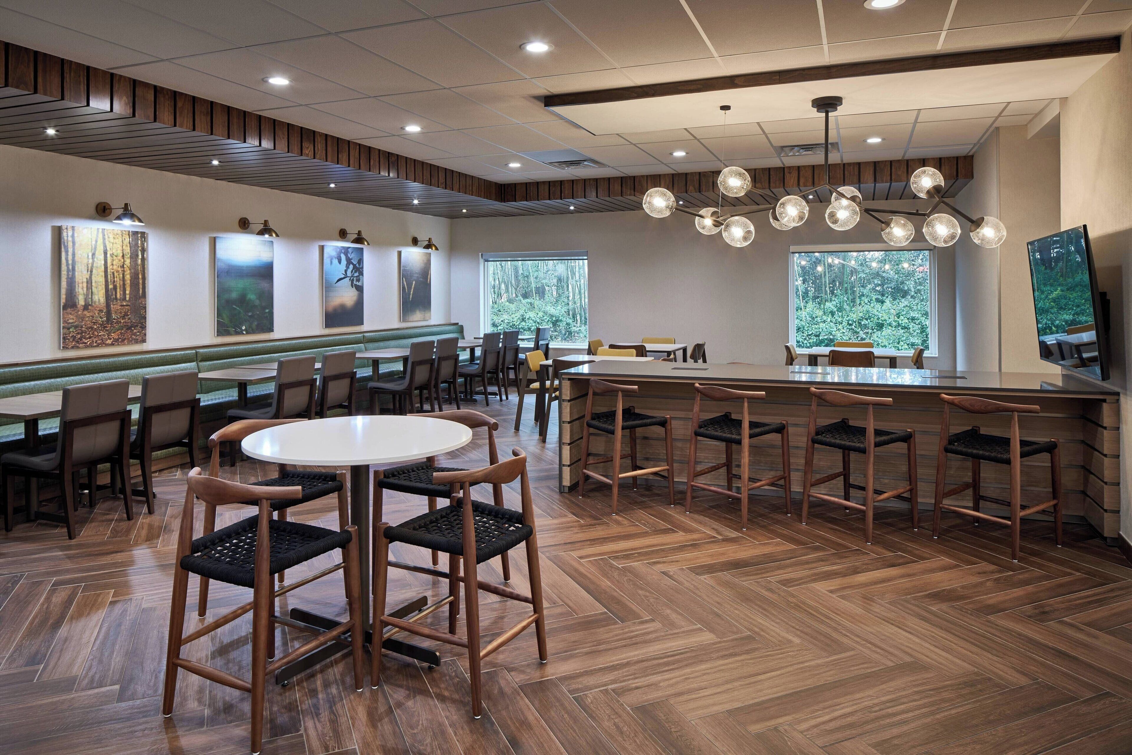 Free daily continental breakfast