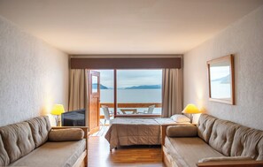 ทีวีจอแอลซีดี 42 นิ้ว พร้อมช่องเคเบิล