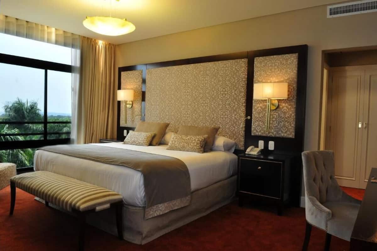 1 slaapkamer, een minibar, een kluis op de kamer