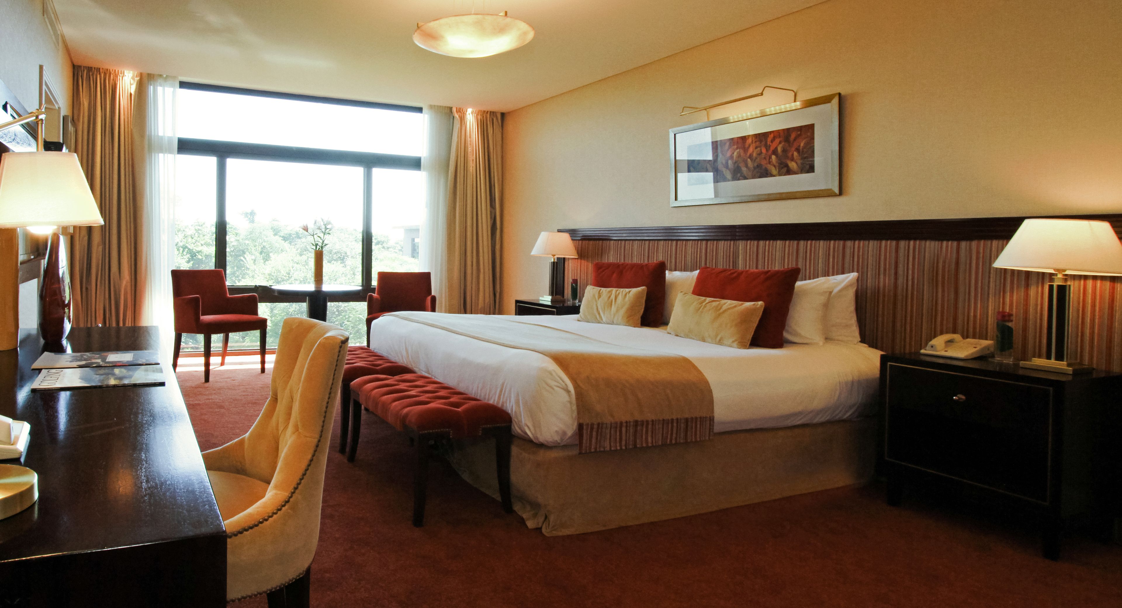 Junior Studio Suite | Bar mini, peti besi dalam bilik, langsir/tirai gelap terus, kalis bunyi 