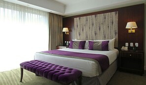 Suite Doble Jardín | Minibar, in-room safe, blackout curtains, soundproofing - Iguazu Grand Resort Spa & Casino (Puerto Iguazú)