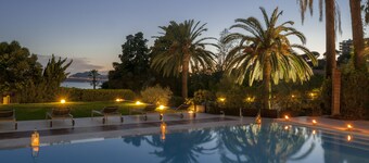 ํธํ
์คํ ๋ ๋ผ ํฌ๋ฅด