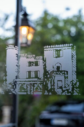 Mặt tiền nơi lưu trú