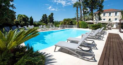 Hotel Chateau De La Tour