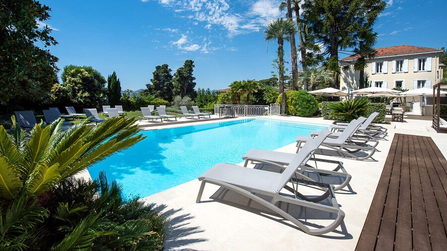 Hotel Chateau De La Tour