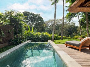 Private pool