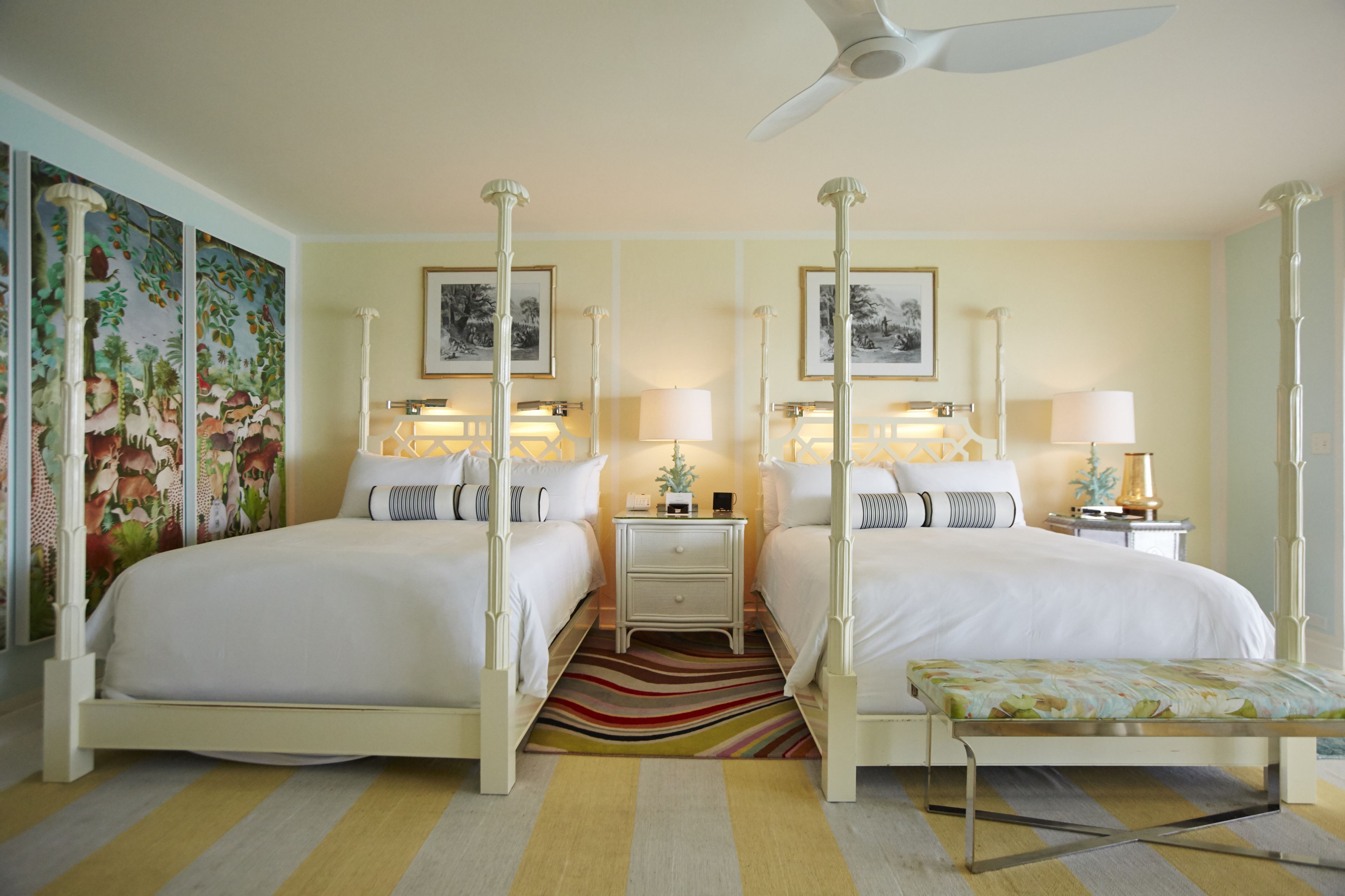 Literie de qualité supérieure, coffres-forts dans les chambres, bureau