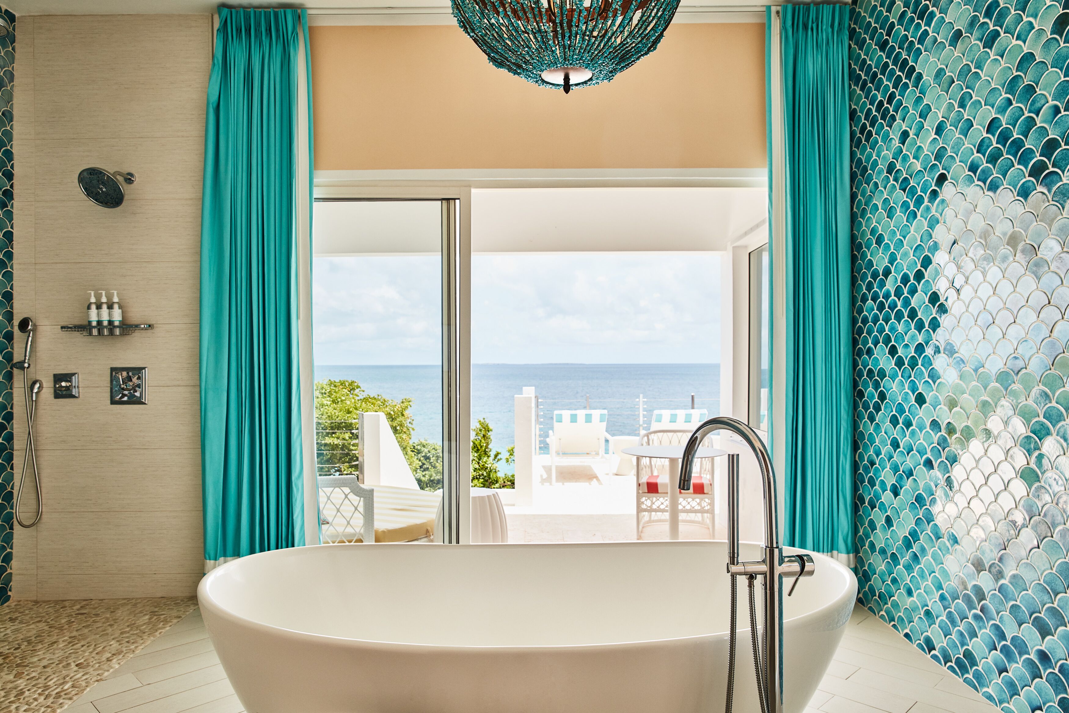 shower, rainfall showerhead, free toiletries, hair dryer