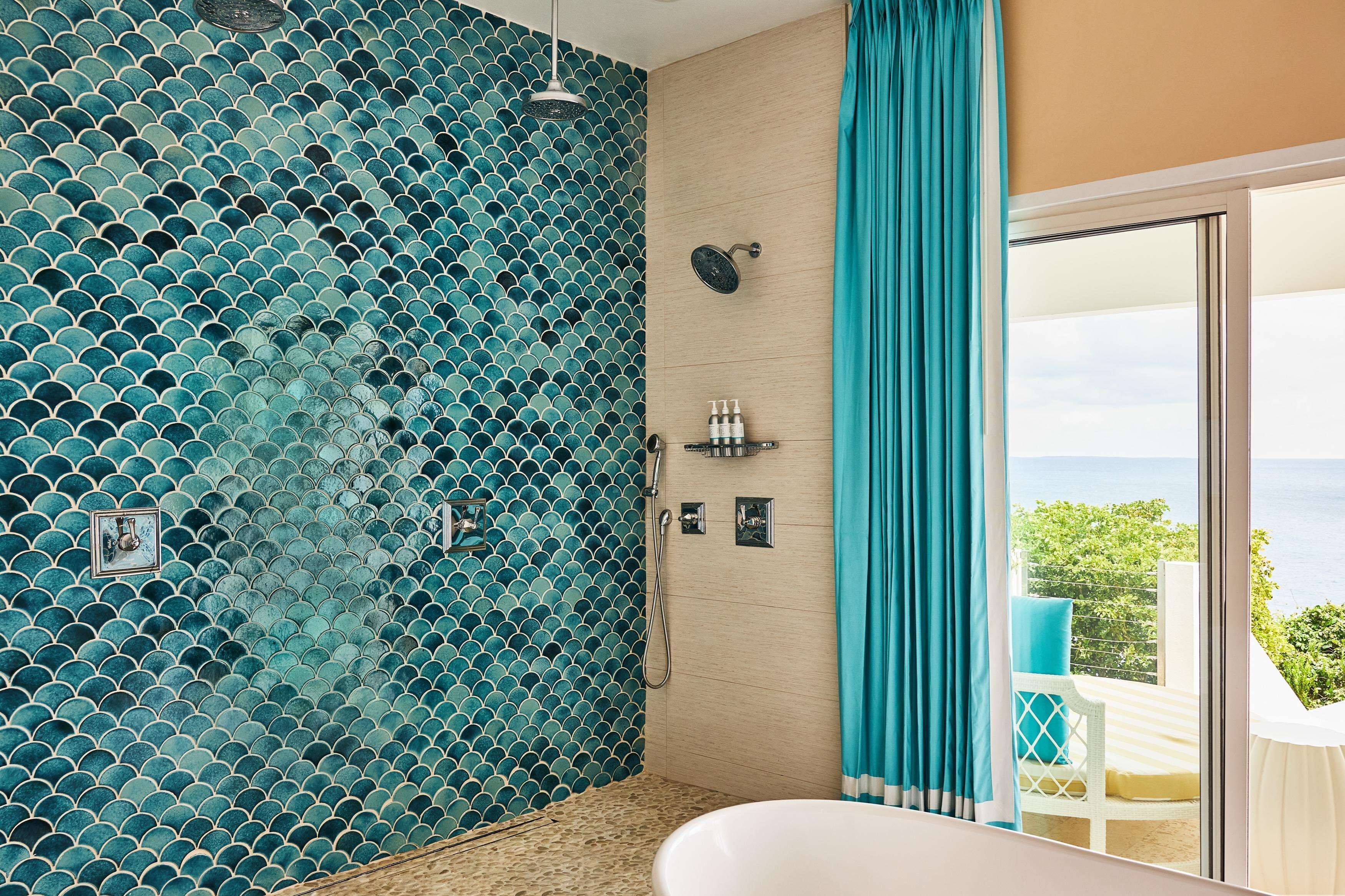 shower, rainfall showerhead, free toiletries, hair dryer