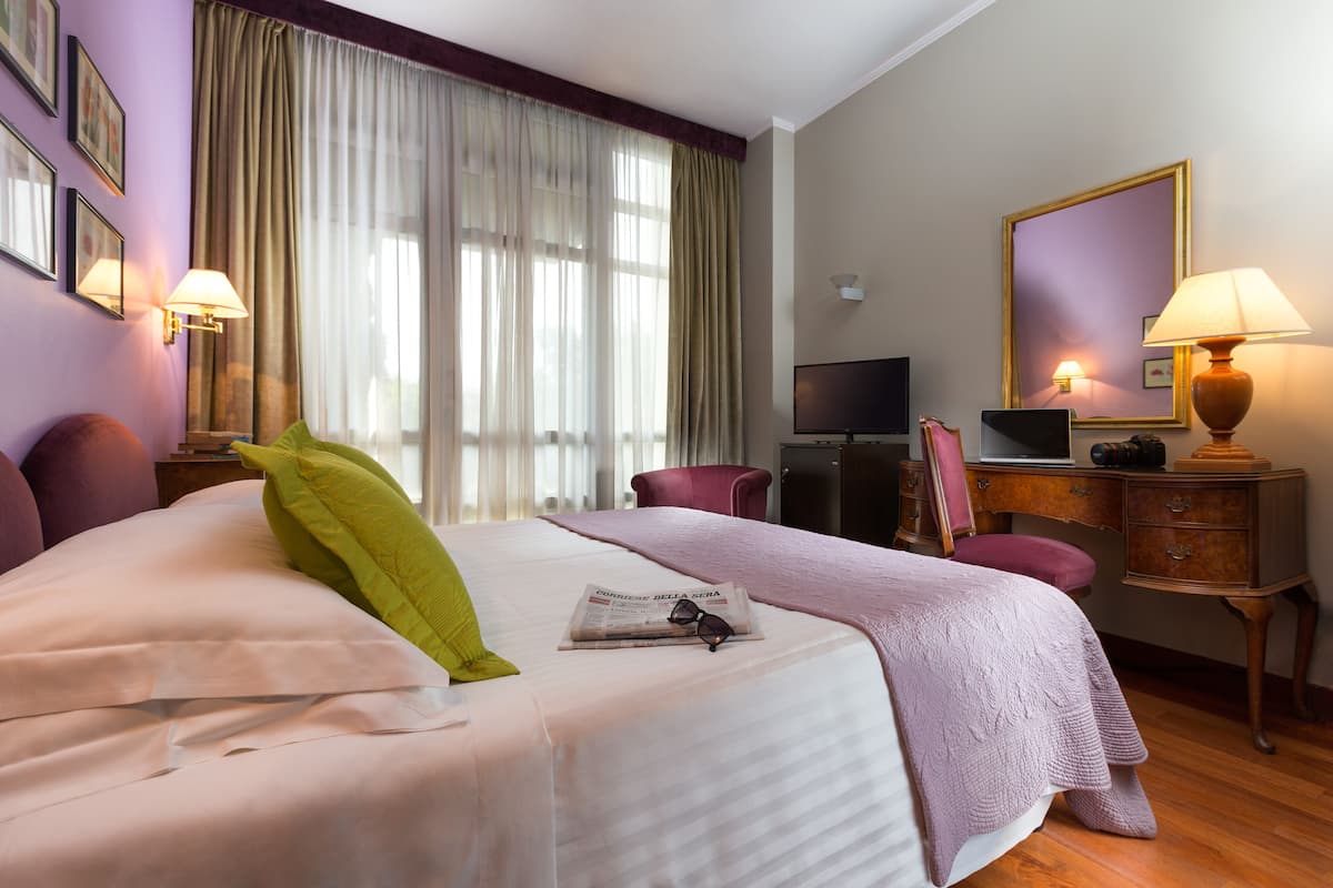 Classic Double or Twin Room, 1 Bedroom | Down duvets, pillow-top beds, minibar, in-room safe