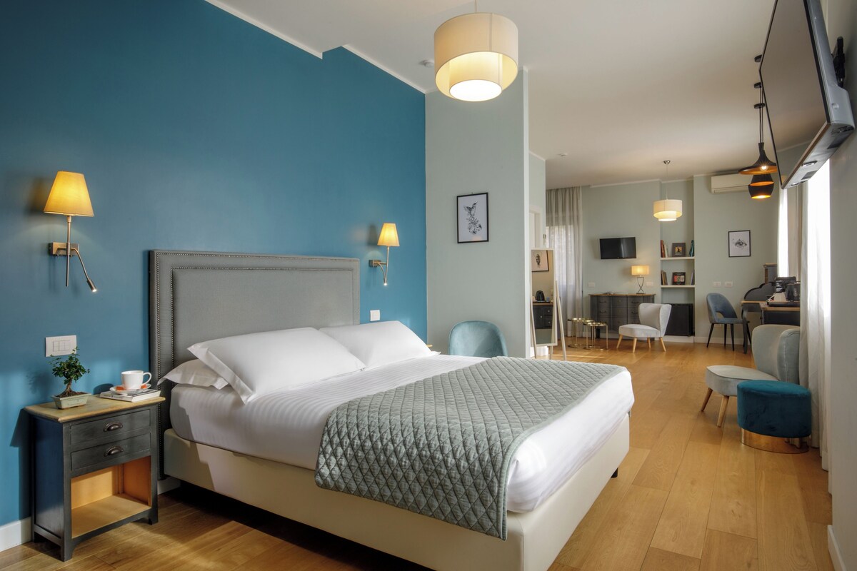 Down duvets, pillow-top beds, minibar, in-room safe