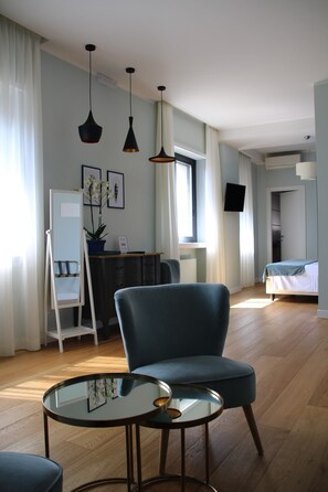 普通開放式套房 | 羽絨被、舒適加層、迷你吧、客房內保險箱