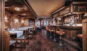 Bar (in der Unterkunft)