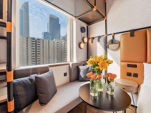 스탠다드 더블룸, 더블침대 1개 | 미니바, 책상, 방음 설비, 다리미/다리미판