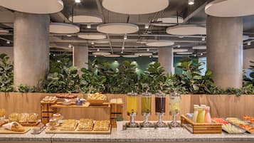 Free daily buffet breakfast