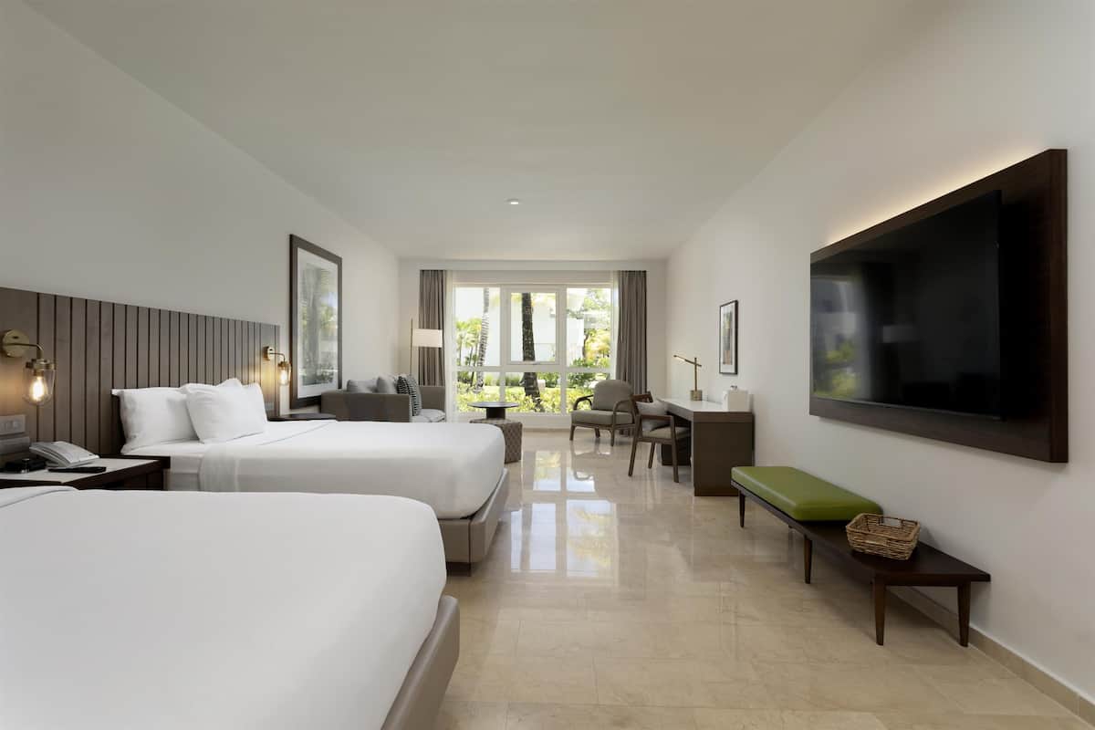 Room (2 QUEEN BEDS)