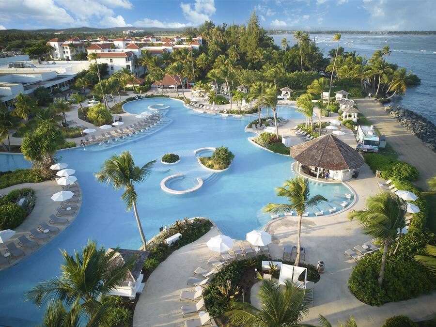 3 outdoor pools, open 7:00 AM to 10:00 PM, pool loungers