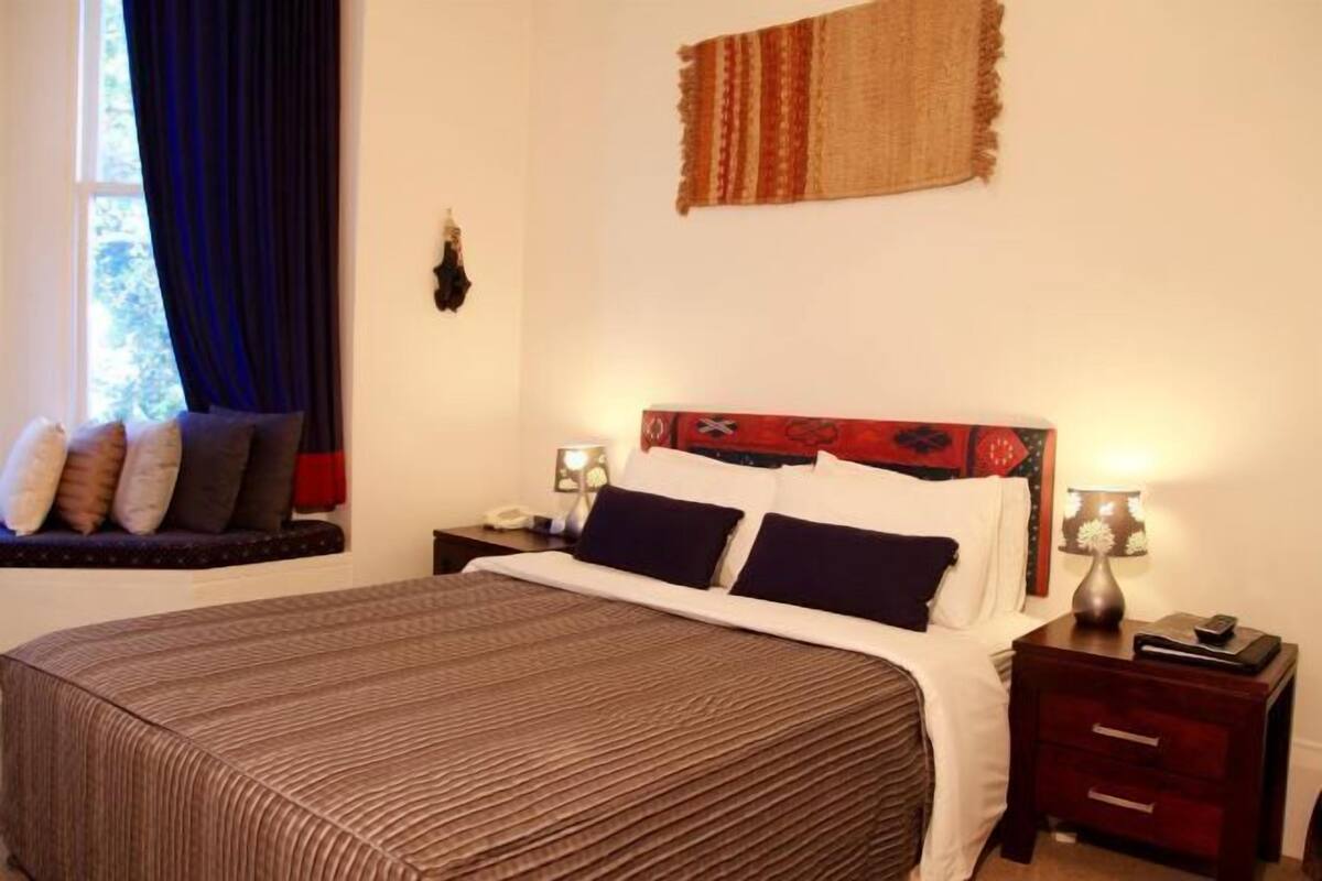In-room safe, desk, laptop workspace, blackout curtains