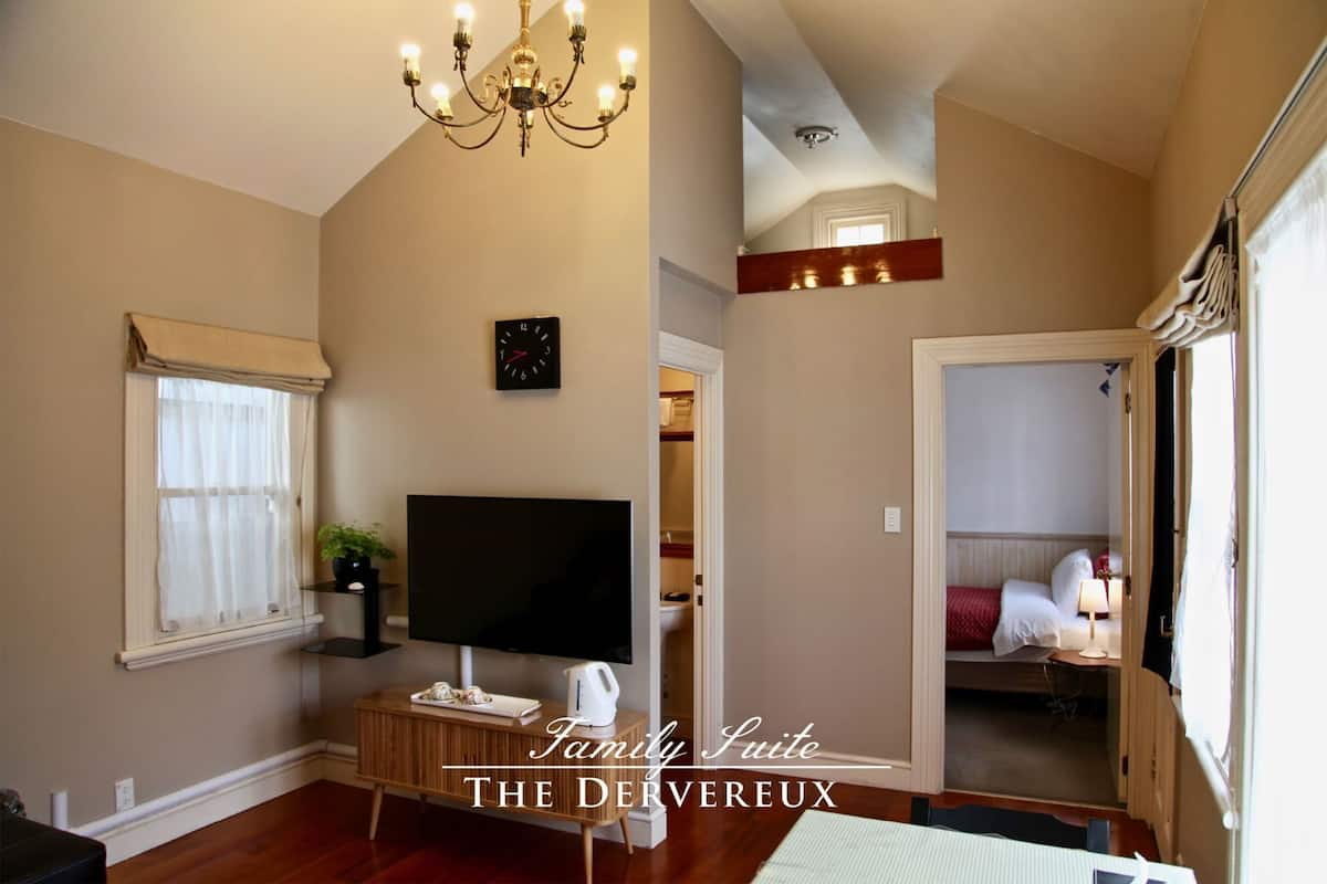 In-room safe, individually decorated, individually furnished, desk