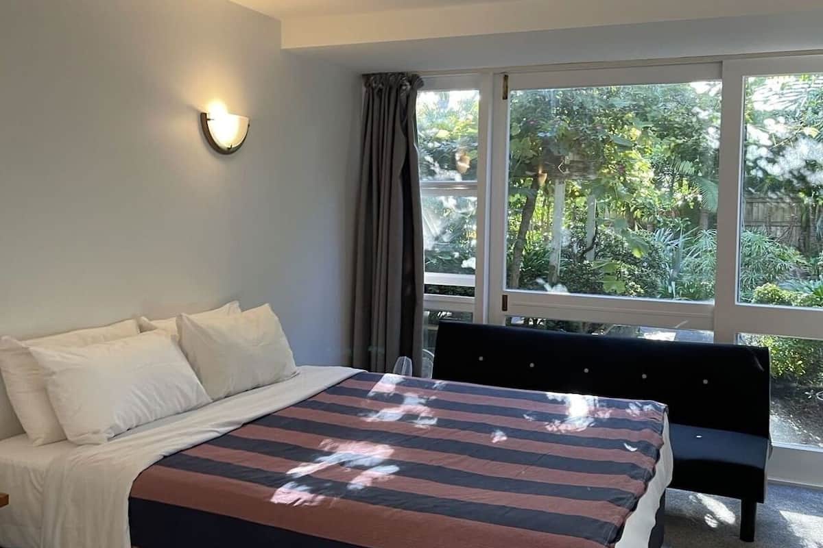 In-room safe, individually decorated, individually furnished, desk