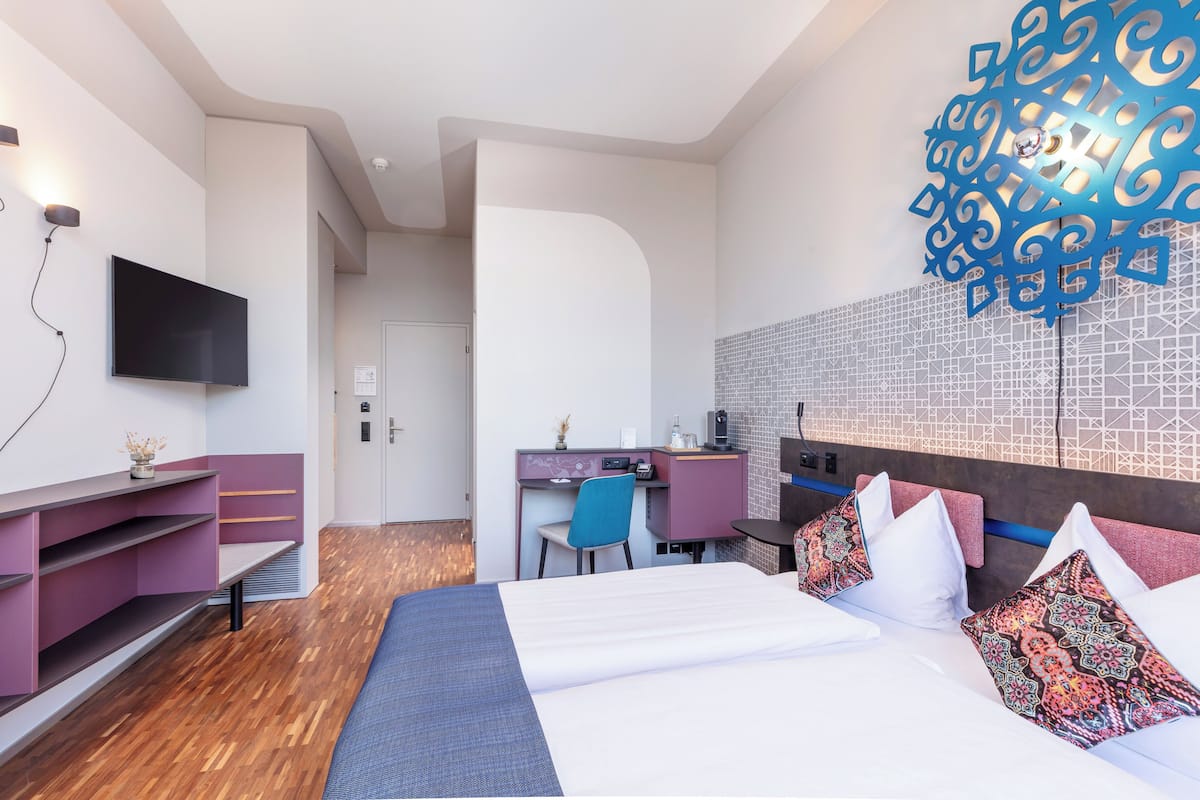 Chambre Double, terrasse, vue jardin | Vue de la chambre