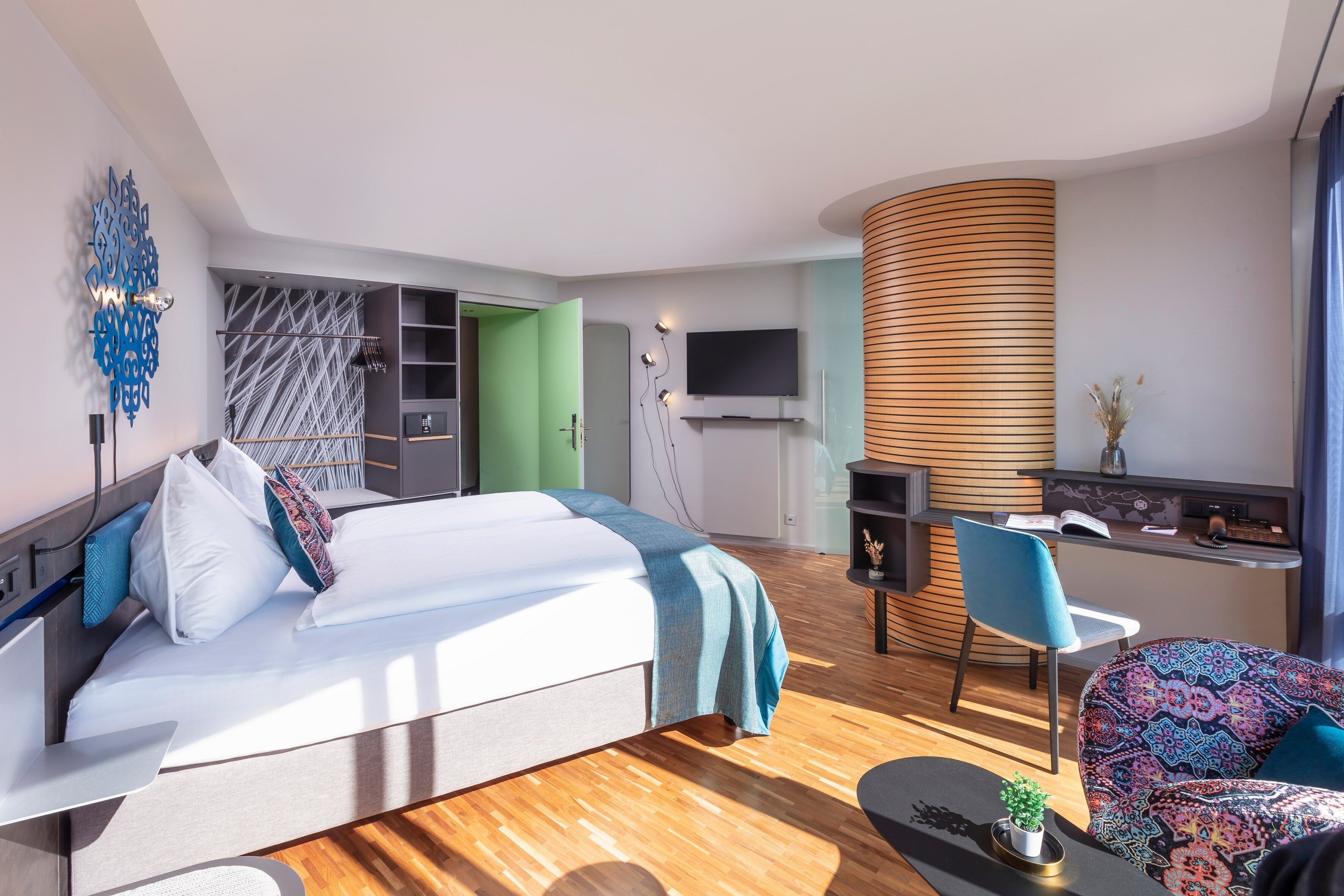 Minibar, in-room safe, desk, blackout curtains