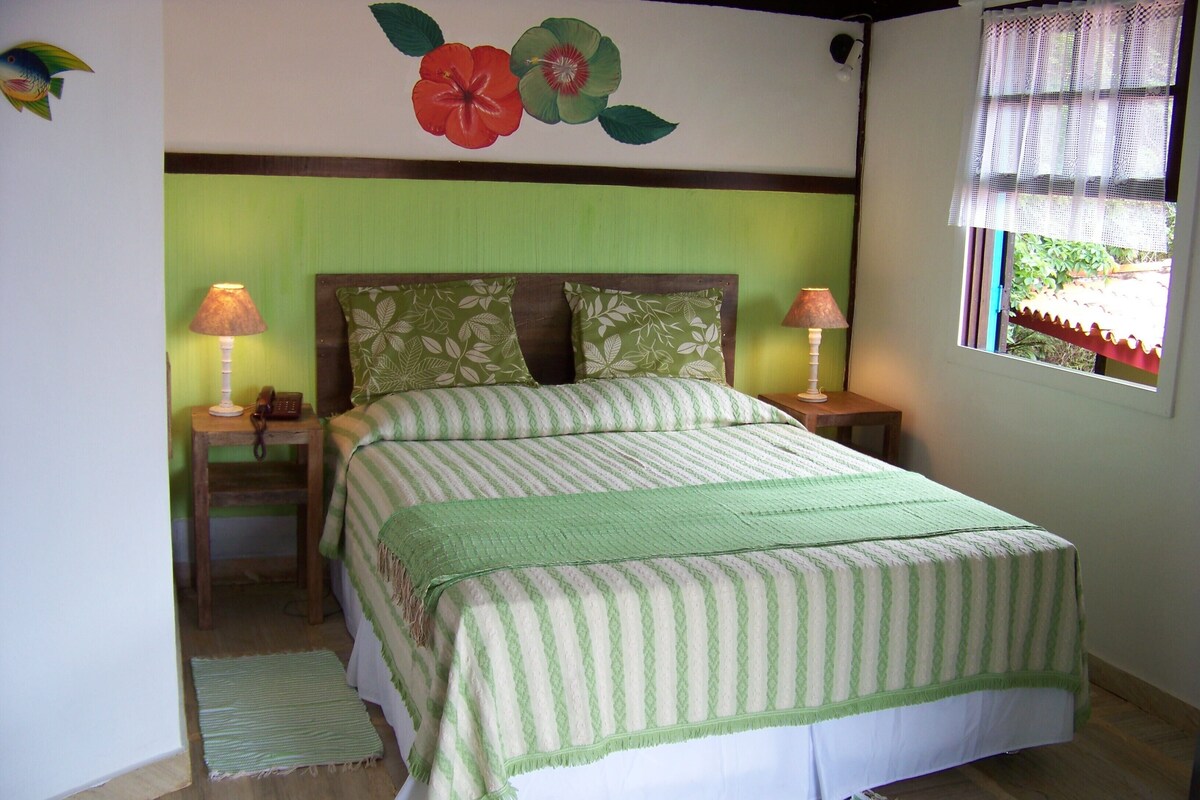 Select Comfort beds, in-room safe, desk, laptop workspace