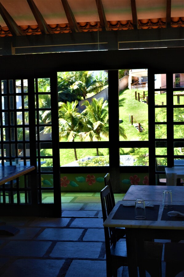 Breakfast, lunch, dinner served; garden views
