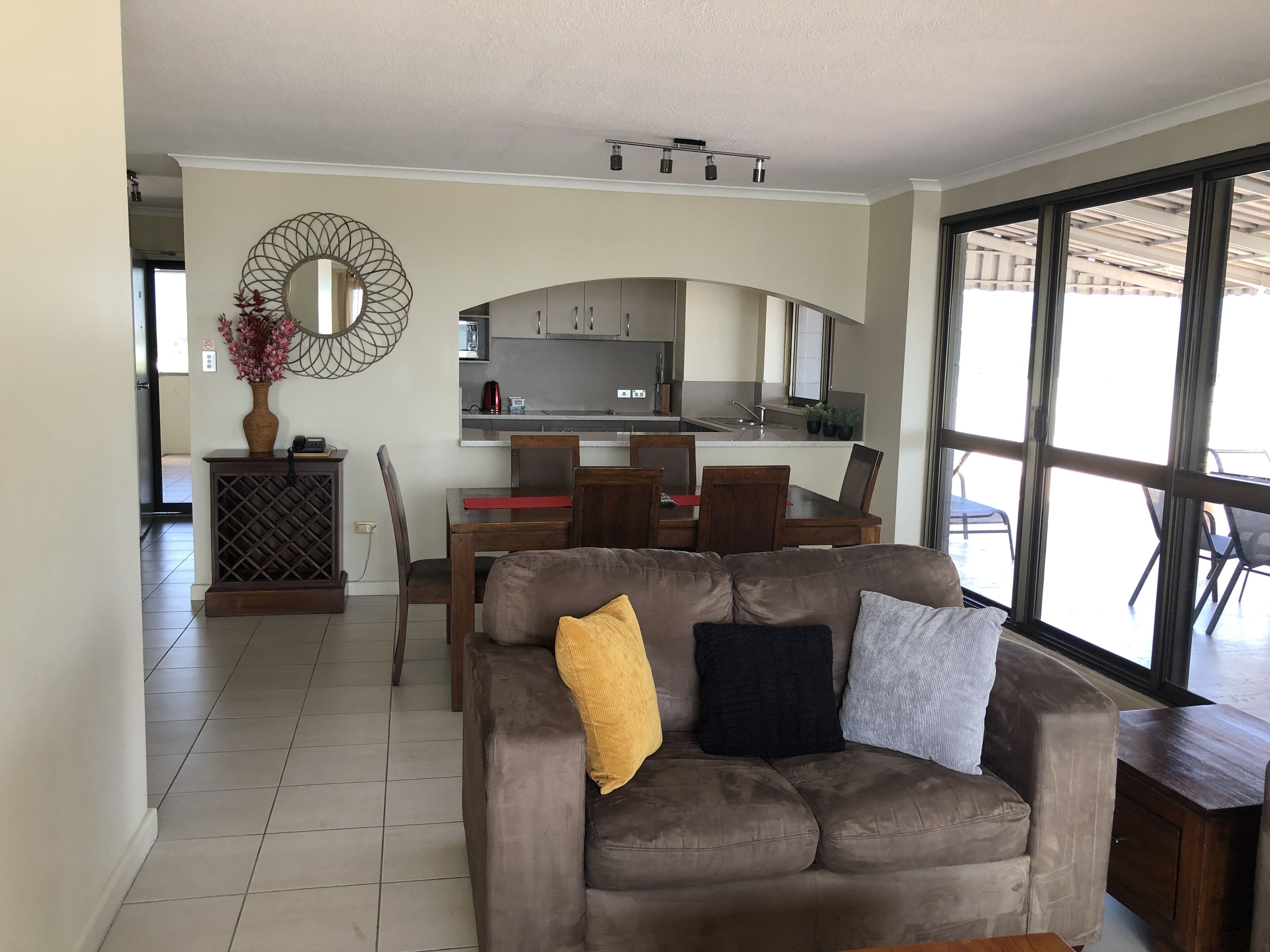 Penthouse Apartment | Living room | 42-inch flat-screen TV with satellite channels, TV