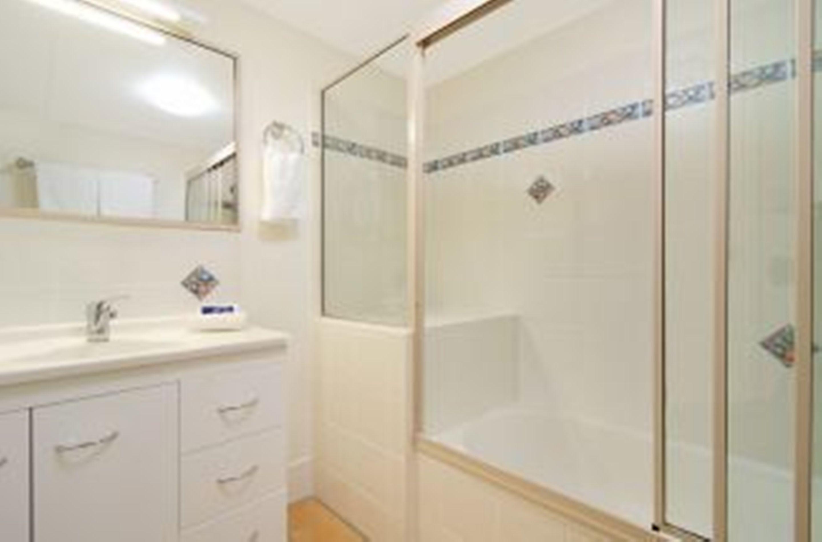 Coral Towers — image 16