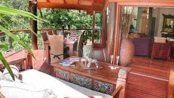 Petit déjeuner continental compris tous les jours