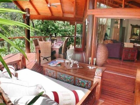 Petit déjeuner continental compris tous les jours