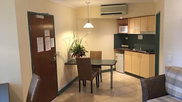 Suite, 1 Bedroom | Private kitchenette | Fridge, coffee/tea maker