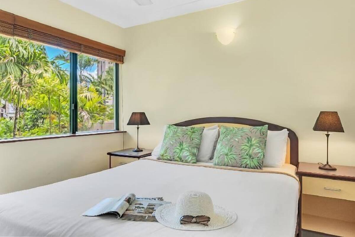 Desk, iron/ironing board, cots/infant beds, free WiFi