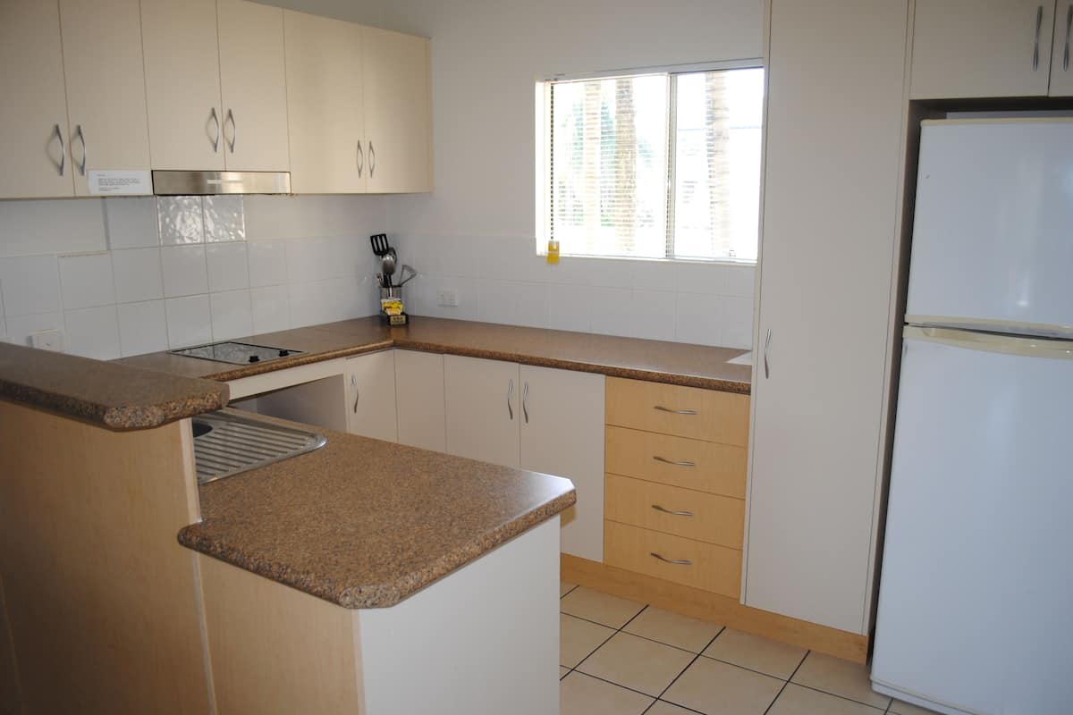 standard apartment, 2 bedrooms | private kitchen | fridge, coffee/tea maker