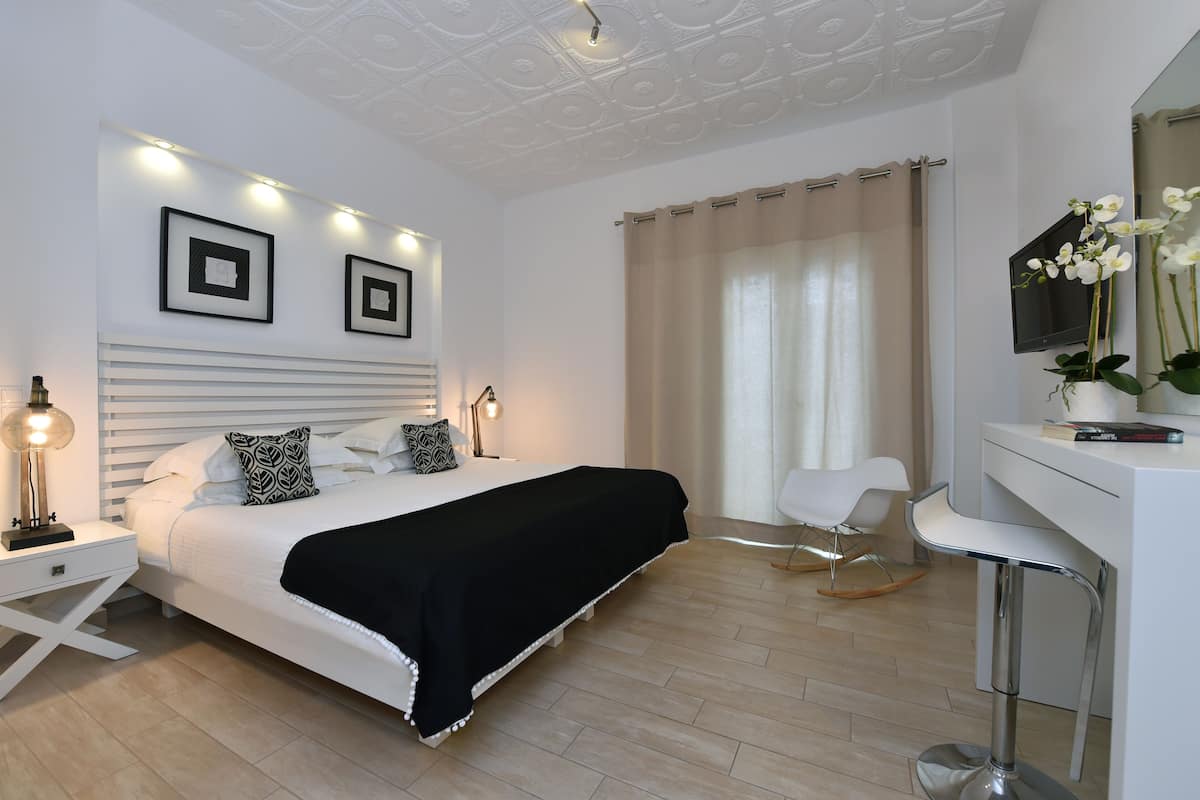 Chambre Confort, balcon | Literie de qualité supérieure, matelas Select Comfort