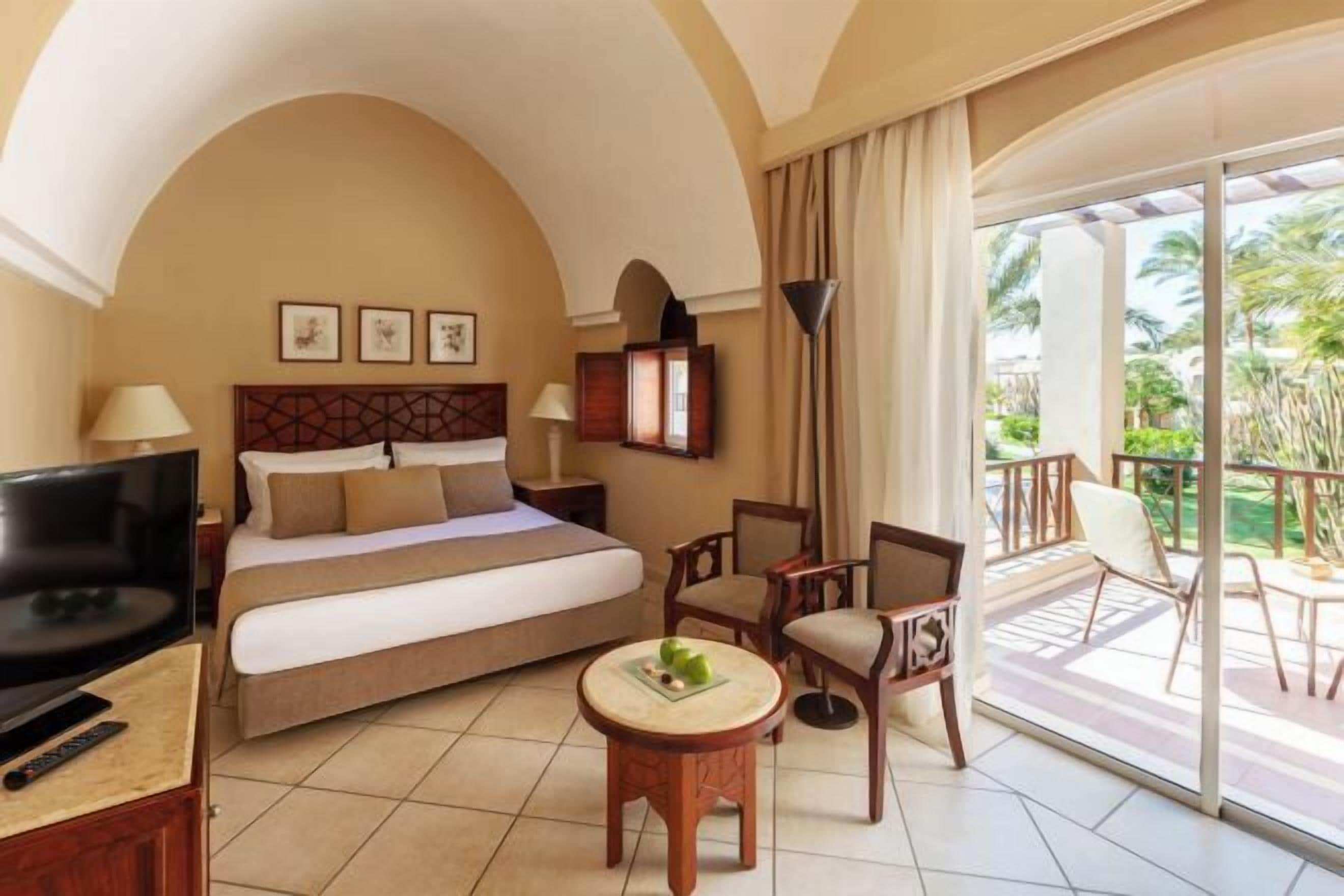 Pillowtop beds, minibar, in-room safe, desk