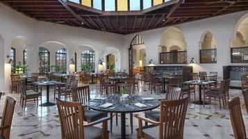 4 restaurants, breakfast, lunch, dinner served; international cuisine