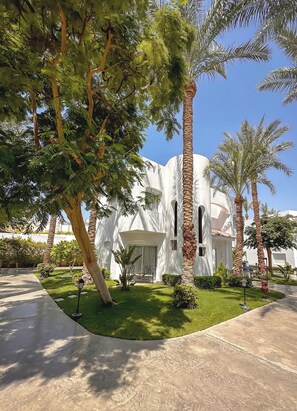 In-room safe, bed sheets - JAZ Fanara Resort - All Inclusive (Sharm El Sheikh)