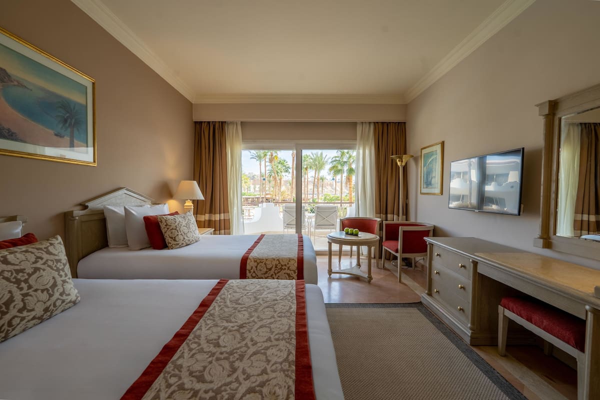 Minibar, in-room safe, blackout drapes, soundproofing