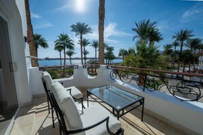 Junior Suite, 1 Queen Bed (Sea & Pool View) | Terrace/patio