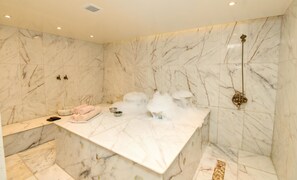 Sauna, ruang uap, pemandian Turki/hammam, dan pijat