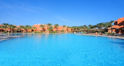 JAZ Makadi Oasis Resort - All inclusive